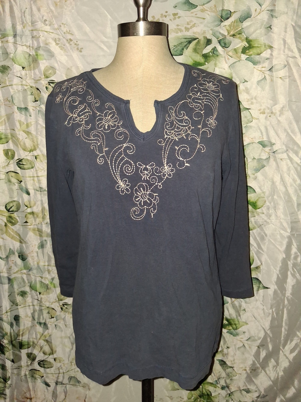 ($3Bundled) Chicos's Embroidered V-Notch Long Sleeve Top